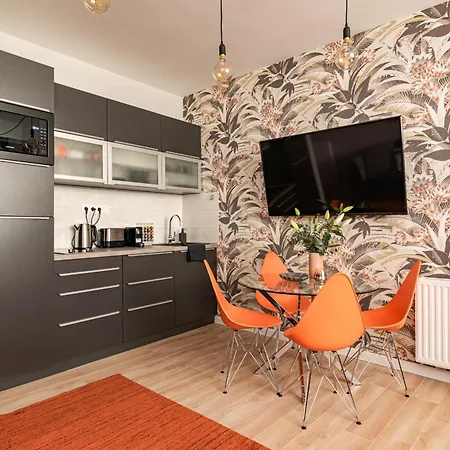 Luxury Tropical At Boedapest