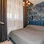 Luxury Tropical At Budapest