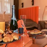 Luxury Tropical At Apartment Budapest